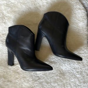 Marc Fisher Ltd. Black Leather Pointed Toe Ankle Length High Heeled Booties